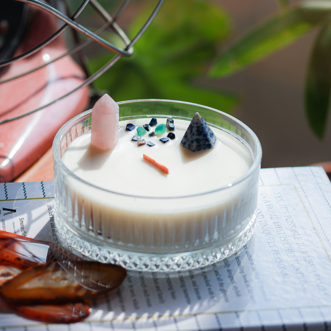 Ozdoby na svíčky – kamínky, korálky, dekorace